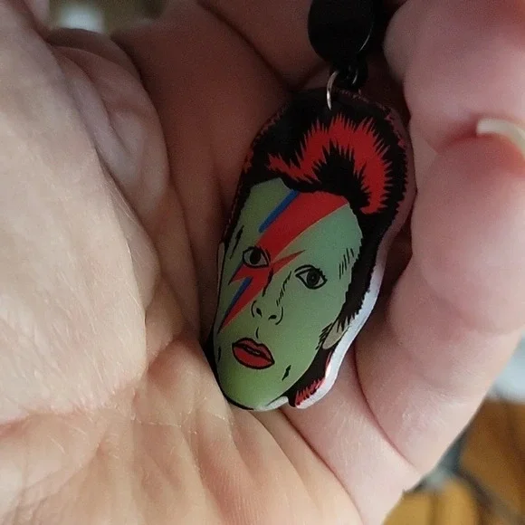 🔥LAST PAIR🔥 ZIGGY STARDUST Glow-in-the-Dark Bowie Earrings - Picture 6 of 7